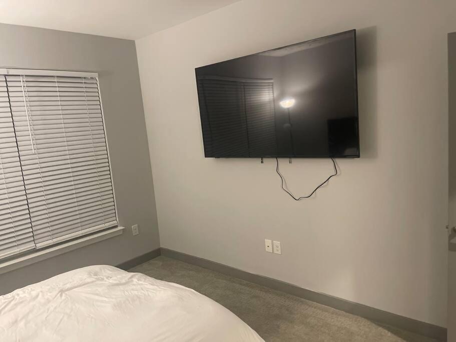 Luxurious & Spacious 1 Bedroom Hampton Εξωτερικό φωτογραφία