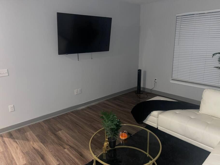 Luxurious & Spacious 1 Bedroom Hampton Εξωτερικό φωτογραφία